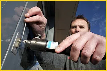 Metro Locksmith Services New Haven, CT 203-278-5085 Metro Locksmith Services New Haven, CT 203-278-5085 - 10-lock-smiths